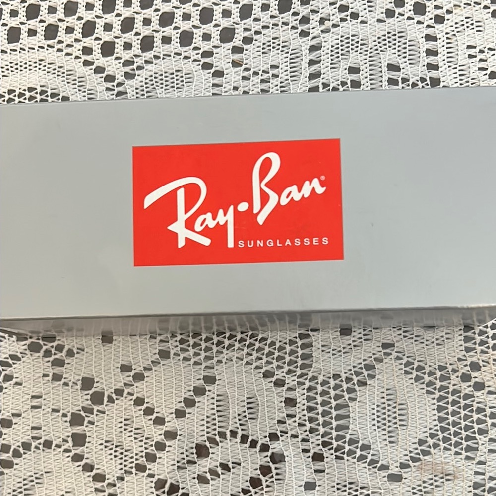 Ray-Ban Sunglasses Box unisex